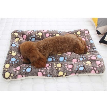 Soft Flannel Pet Mat Dog Bed Thicken Warm Cat Dog Blanket Puppy Sleeping Cover Towel Cushion for small Medium Large Dogs