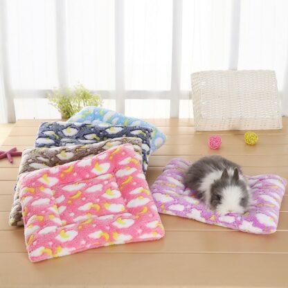 Small Animal Guinea Pig Hamster Bed House Winter Warm Squirrel Hedgehog rabbit Chinchilla Bed mat House Nest Hamster Accessories